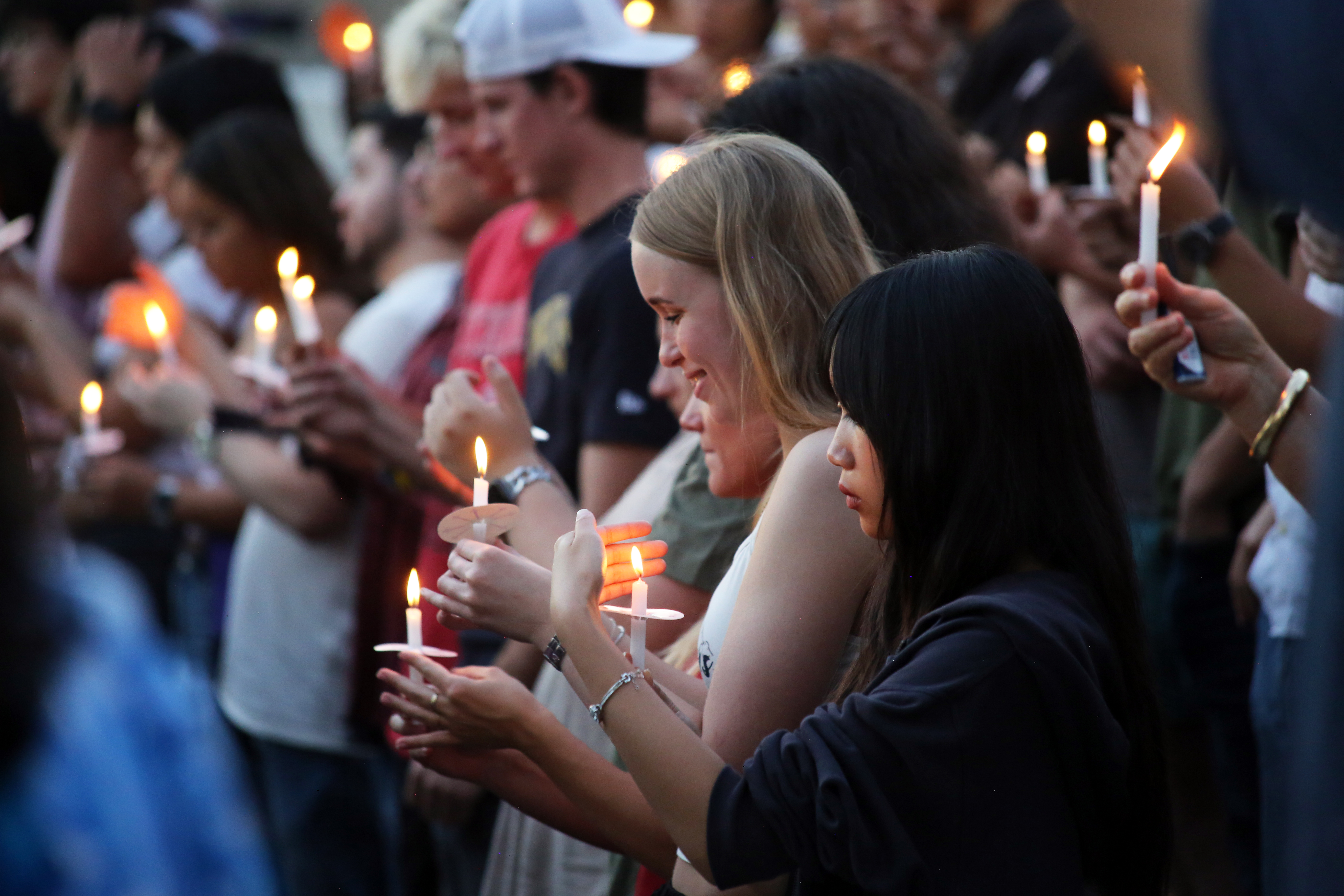 Marking the students’ official entry to Whittier was the President’s Convocation and Light of Learning in Harris Amphitheater on Sunday, Aug. 17