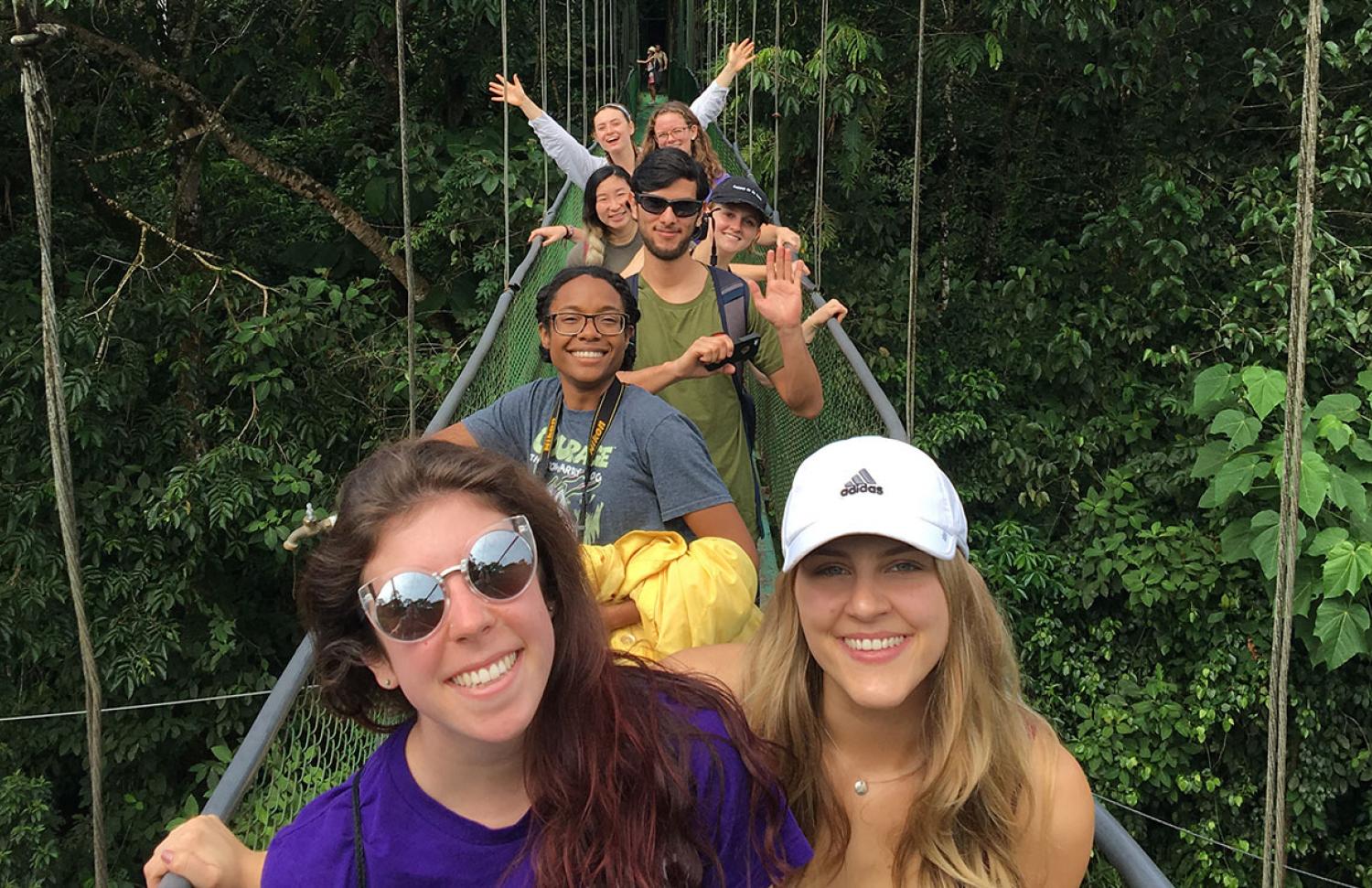 Students in Costa Rica jungle